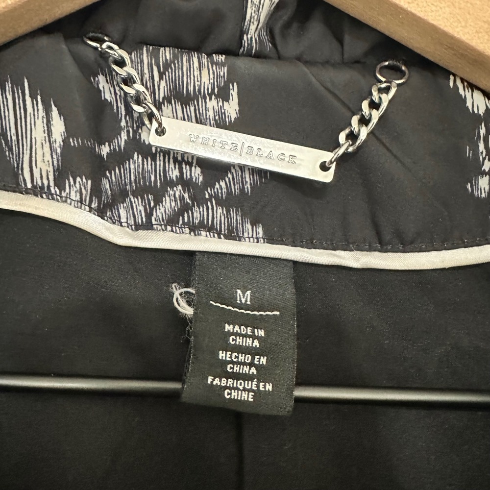 WHITE HOUSE BLACK MARKET |‎ Women's Floral Quilted Full Zip Puffer Jacket, M - Picture 7 of 11